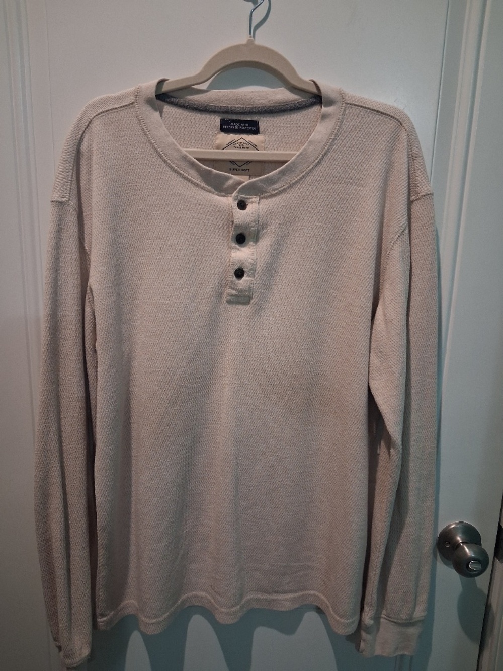 MEN'S ST. JOHN'S BAY COTTON THERMAL HENLEY SHIRT!